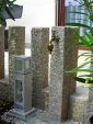 Granitstele mit Wasserhahn